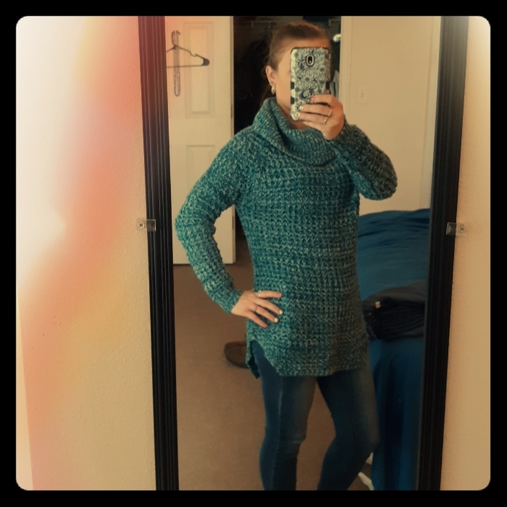 Rue 21 - Small - Teal Long Sleeve Sweater